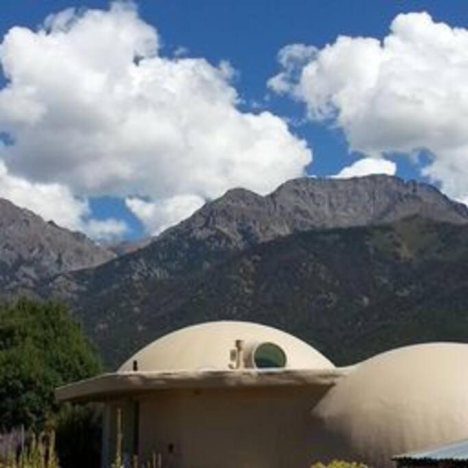 The Spacious Dome Crestone Exterior foto